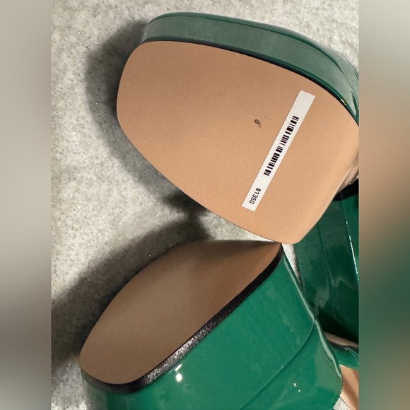 Gucci Vernice Crystal Double G Platform Pumps 36.5 PRICE IS FIRM - Picture 7 of 11